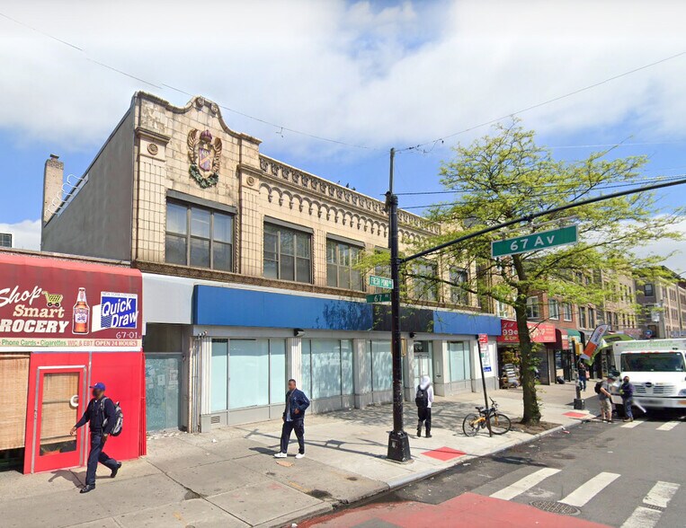 Primary Photo Of 67-05-67-09 Fresh Pond Rd, Ridgewood Bank For Lease