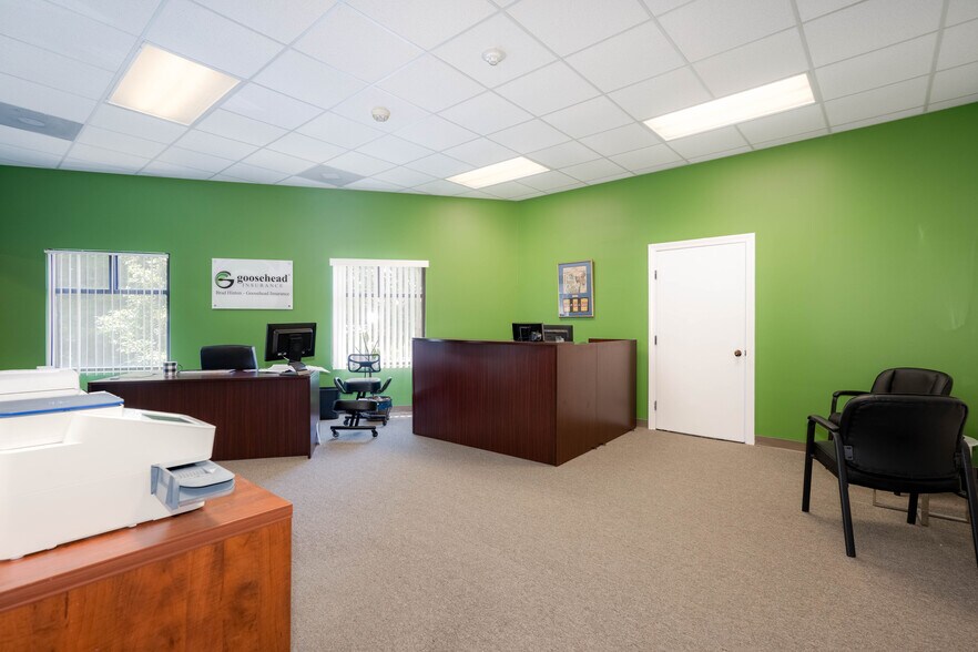 More Photos Of 3901 Mary Eliza Trce NW, Marietta Medical For Lease