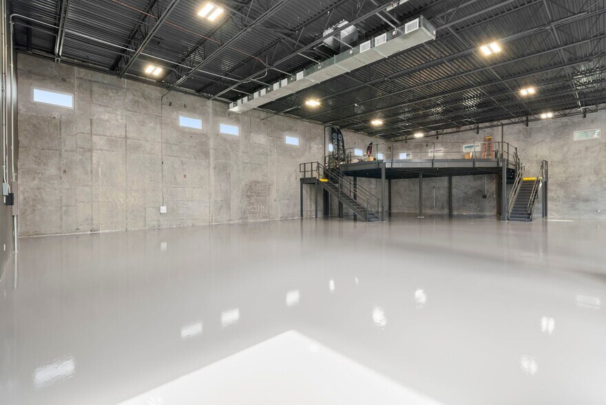 More Photos Of 1111 N 34th St, Tampa Self Storage For Sale