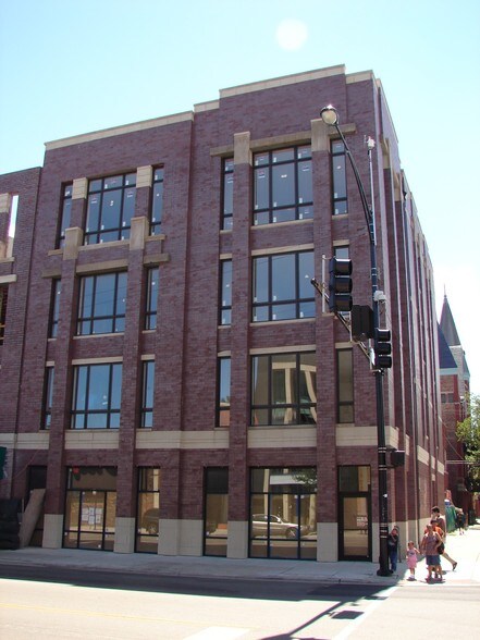 More Photos Of 1659 W Chicago Ave, Chicago Apartments For Lease