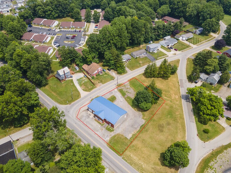 More Photos Of 1516 S Lincoln Ave, Salem Freestanding For Sale