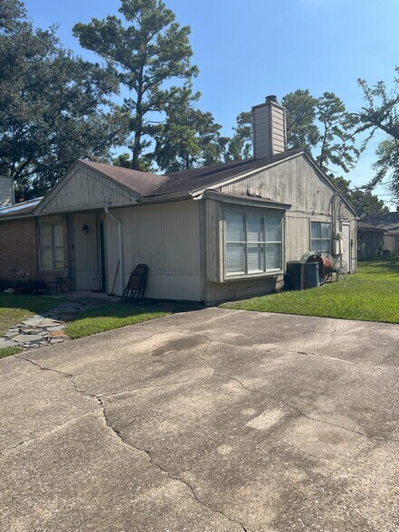More Photos Of 5502 Farley Dr, Houston Apartments For Sale