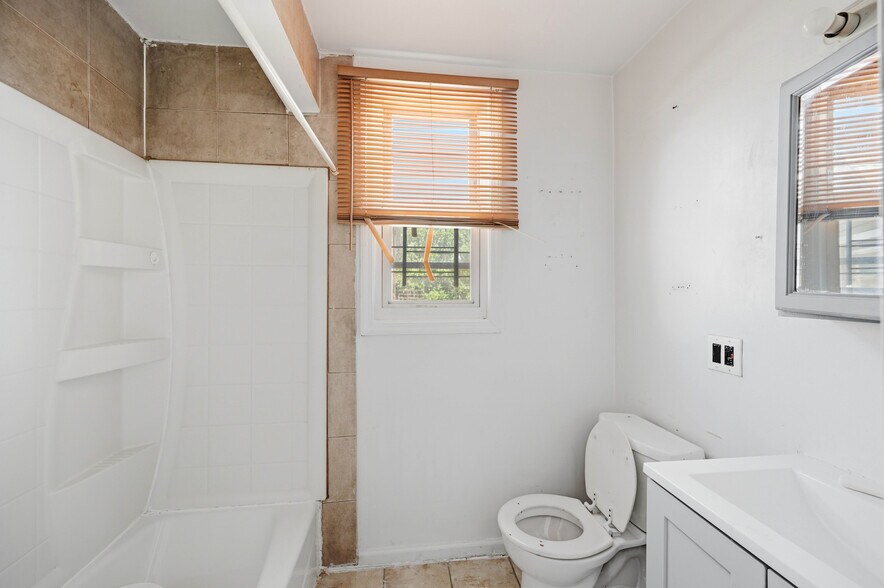 More Photos Of 4 Convent Ave, Yonkers Apartments For Sale