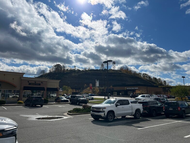 More Photos Of 139 Conference Center Way, Bridgeport General Retail For Lease