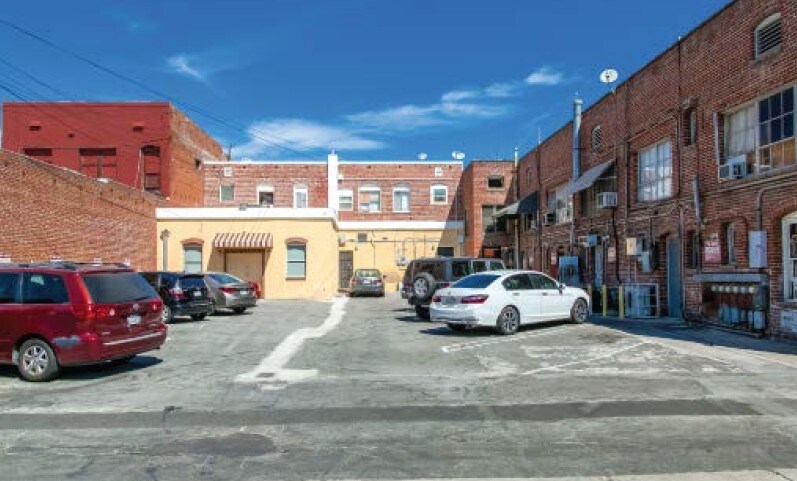 More Photos Of 200-214 W Main St, Alhambra Storefront Retail Office For Lease