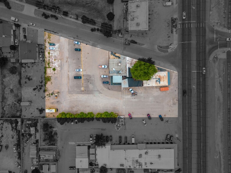 More Photos Of 5200 Doniphan Dr, El Paso Bar For Sale