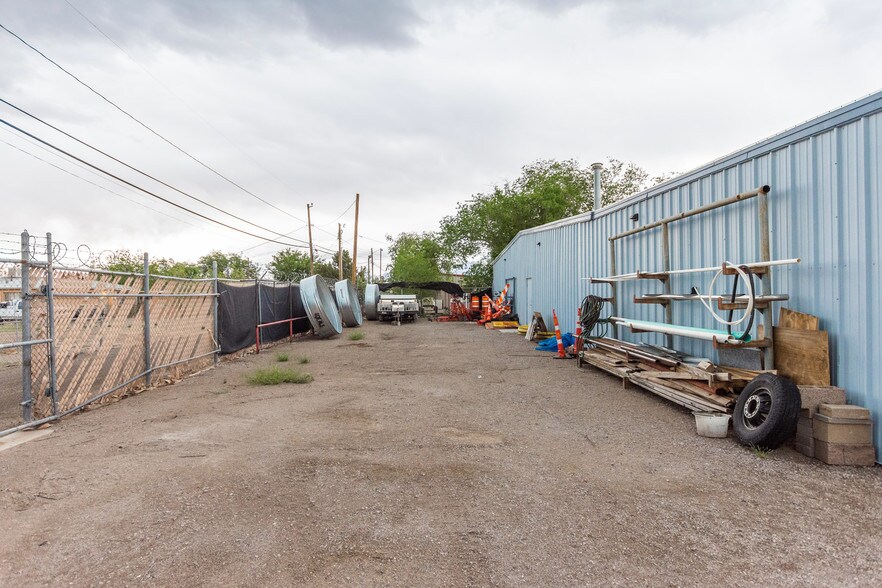 More Photos Of 848 W Hadley Ave, Las Cruces Light Manufacturing For Lease