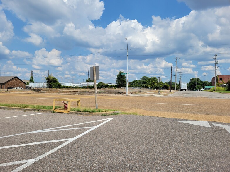 More Photos Of 618 B.B. King Boulevard, Memphis Land For Sale