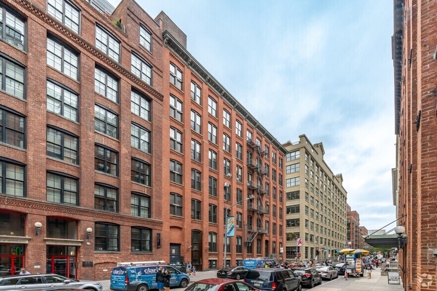 More Photos Of 31 Washington St, Brooklyn Apartments For Sale