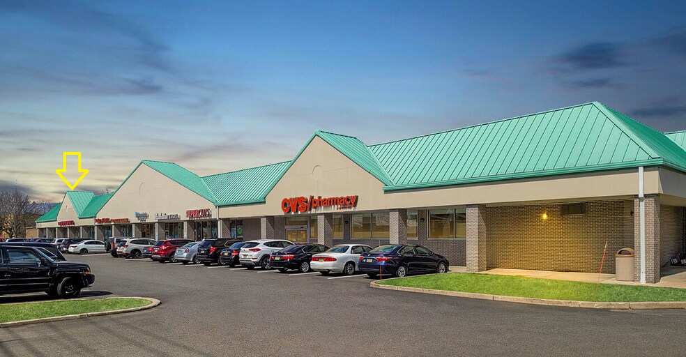 More Photos Of 429 Market St, Elmwood Park Unknown For Lease