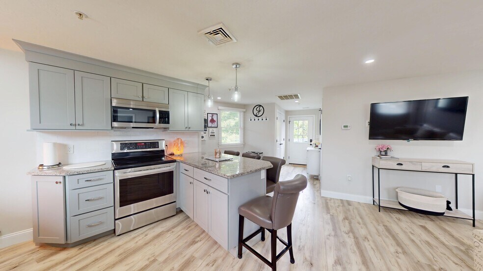 More Photos Of 400 Main St, Reading Office Residential For Sale
