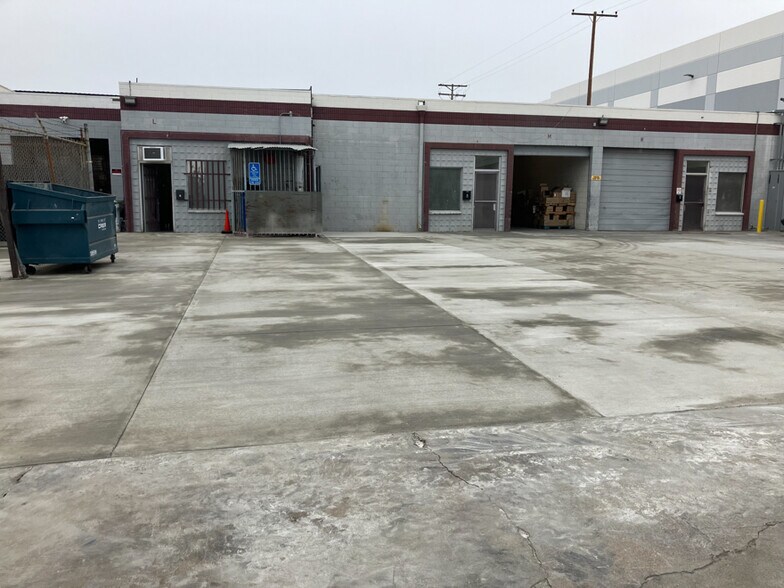 Primary Photo Of 11809 Slauson Ave, Santa Fe Springs Manufacturing For Lease