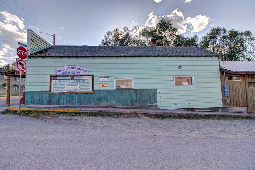 More Photos Of 300 Main St, Hot Springs Freestanding For Sale