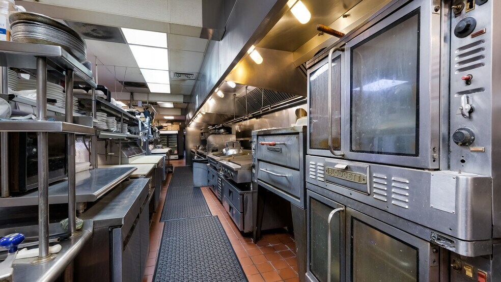 More Photos Of 1373 Easton Rd, Warrington Restaurant For Sale