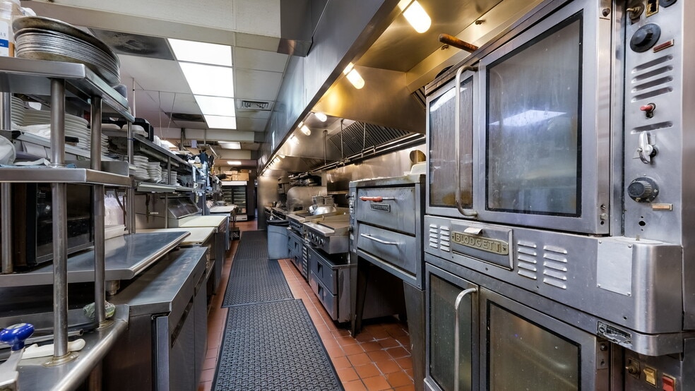 More Photos Of 1373 Easton Rd, Warrington Restaurant For Sale