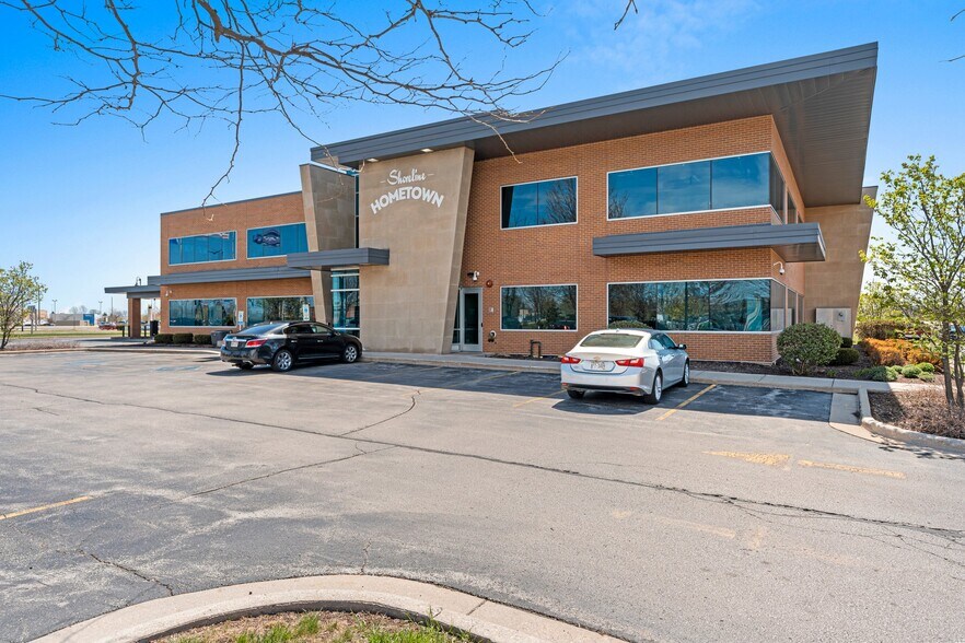 More Photos Of 4400 Calumet Ave, Manitowoc Office For Sale