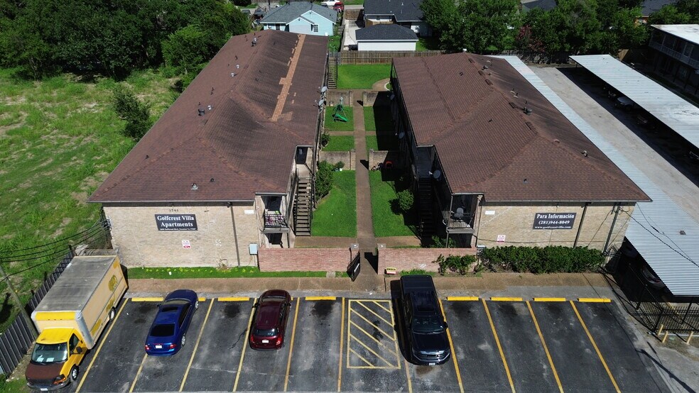 More Photos Of 3046 Golfcrest Blvd, Houston Apartments For Sale