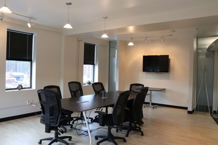 More Photos Of 4-6 Smithfield St, Pittsburgh Office For Lease