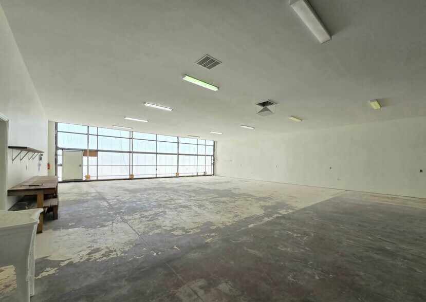 More Photos Of 3760 E Airport Dr, Rimrock Specialty For Sale