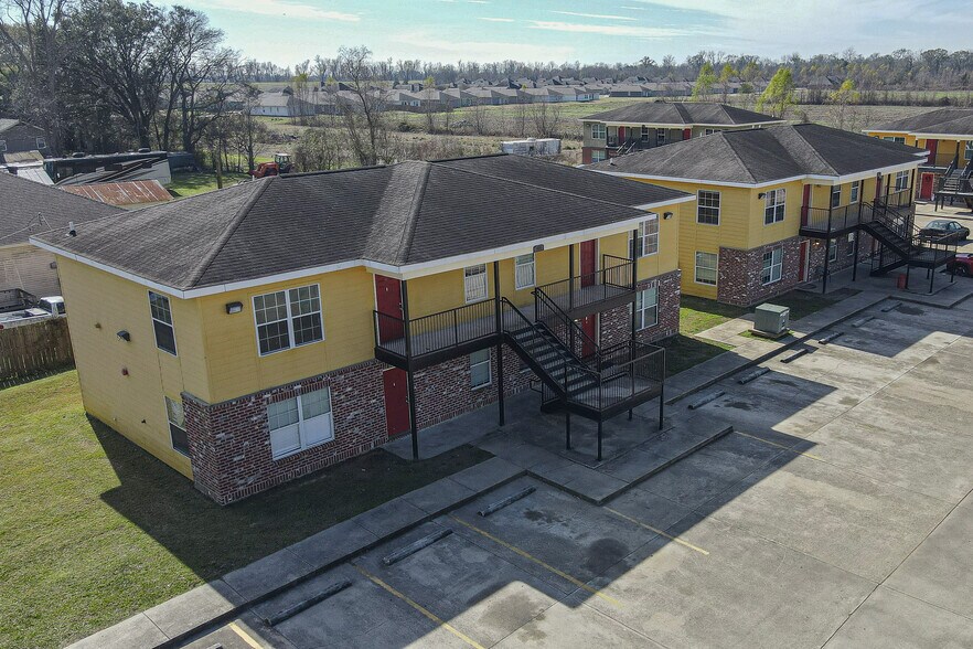 More Photos Of 5500 Hwy 75, Carville Apartments For Sale