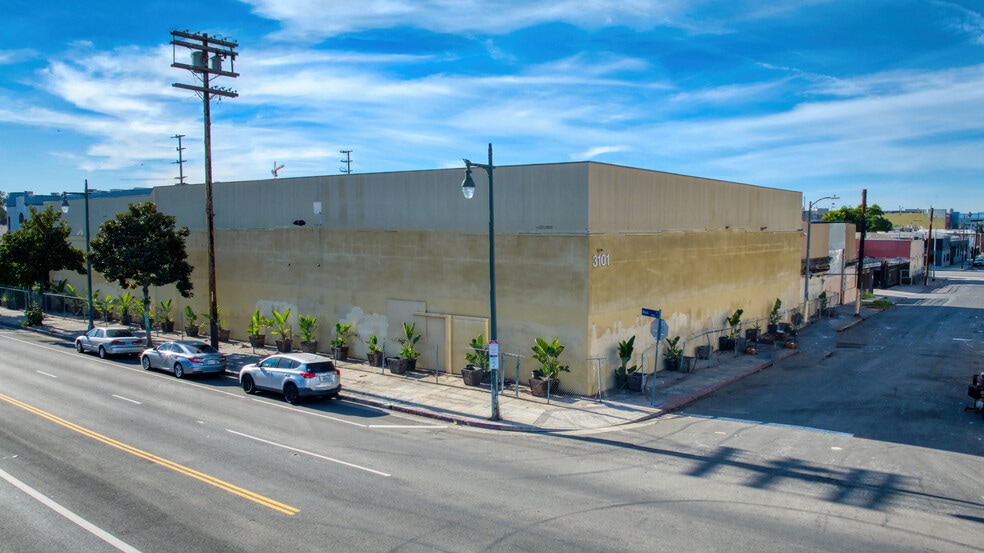 More Photos Of 3101 S Main St, Los Angeles Manufacturing For Lease