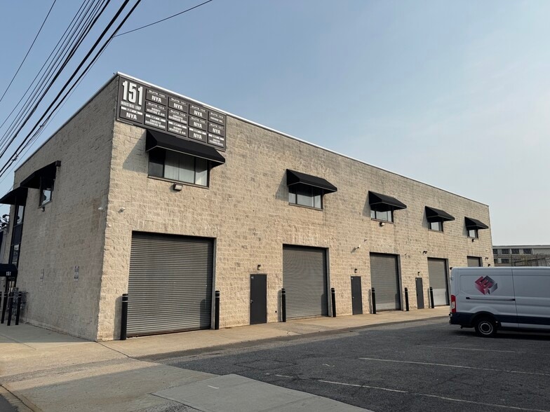 More Photos Of 151 Industrial Loop, Staten Island Storefront Retail Office For Sale
