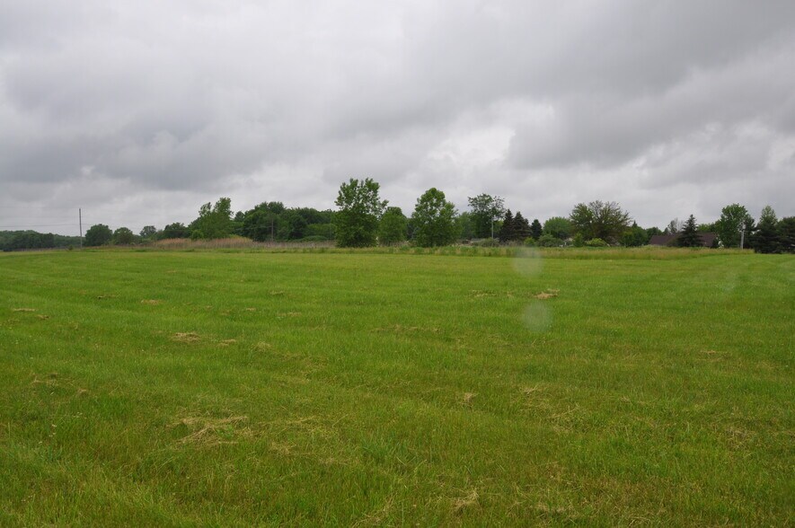 More Photos Of Brians Pl, Kendallville Land For Sale