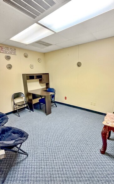 More Photos Of 1739 13th St, Hempstead Medical For Sale