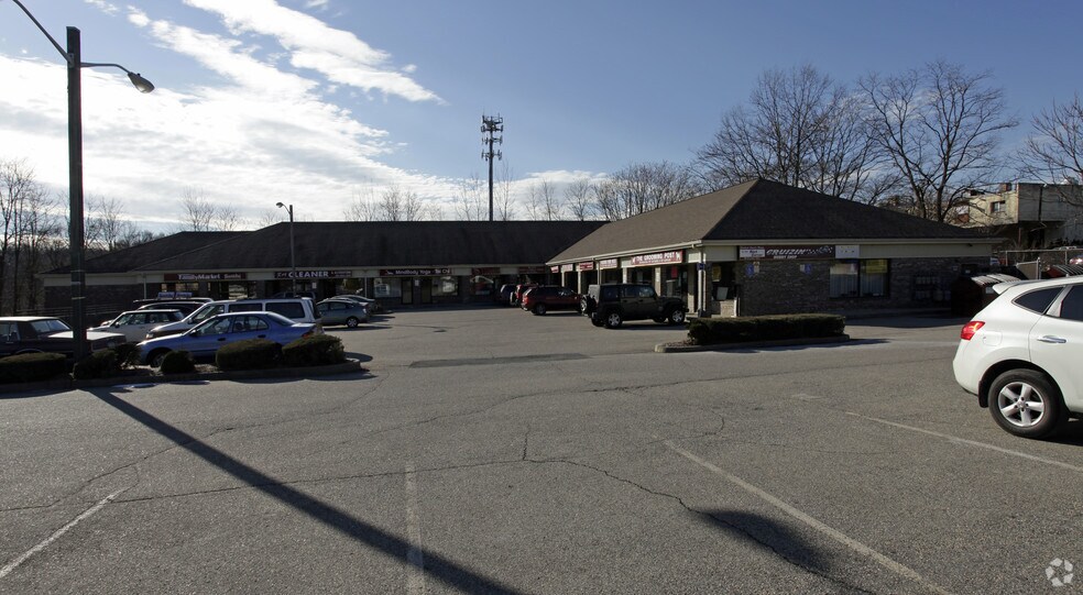 More Photos Of 10-12 Franklin Tpke, Waldwick General Retail For Lease