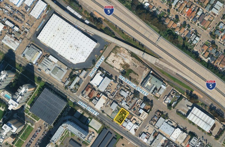 Primary Photo Of 3520 Main St, San Diego Contractor Storage Yard For Lease