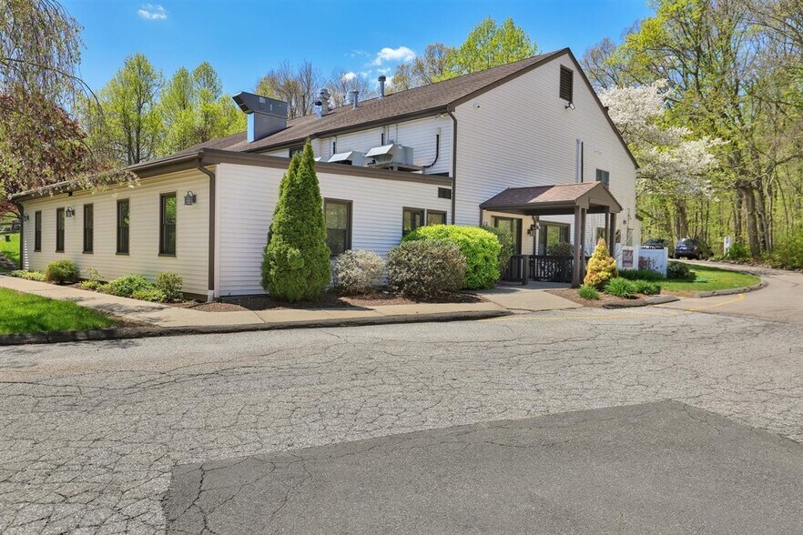More Photos Of 8 Independence Dr, Marlborough Medical For Sale