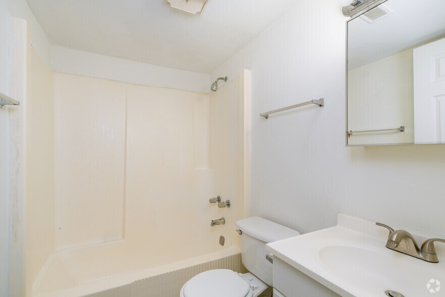 More Photos Of 1151 Roger Ave, Swansea Apartments For Sale