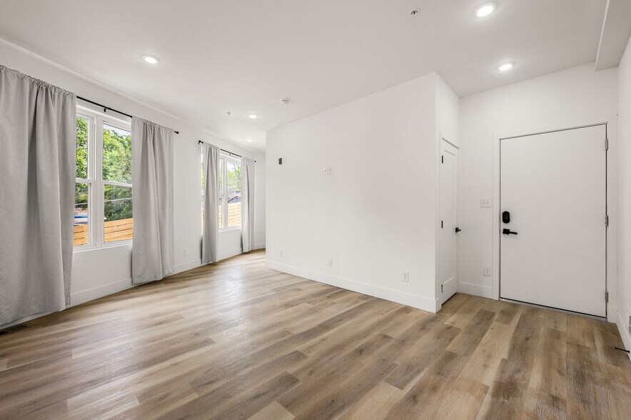 More Photos Of 4921 Chester, Philadelphia Apartments For Sale