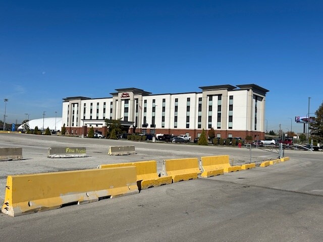 More Photos Of 7000 S Harlem Ave, Bridgeview Freestanding For Lease