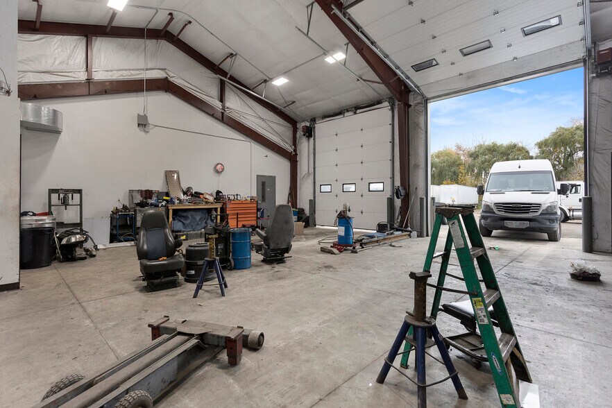 More Photos Of 7532 Clyde Park Ave SW, Byron Center Truck Terminal For Sale