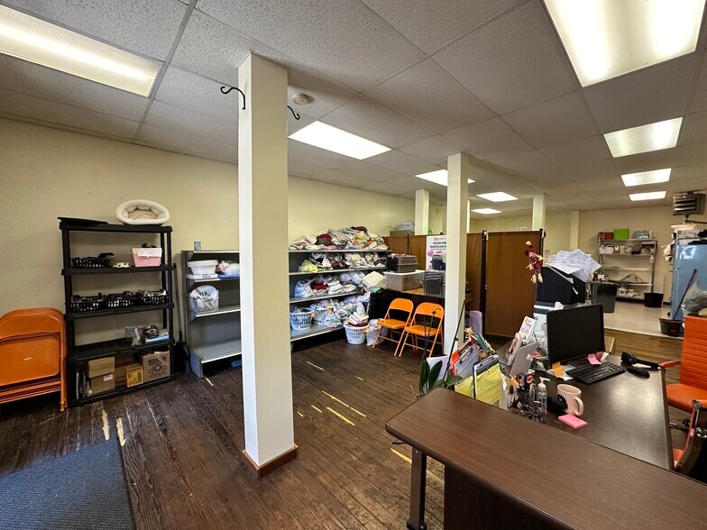 More Photos Of 9 N Main St, Bangor Light Distribution For Sale