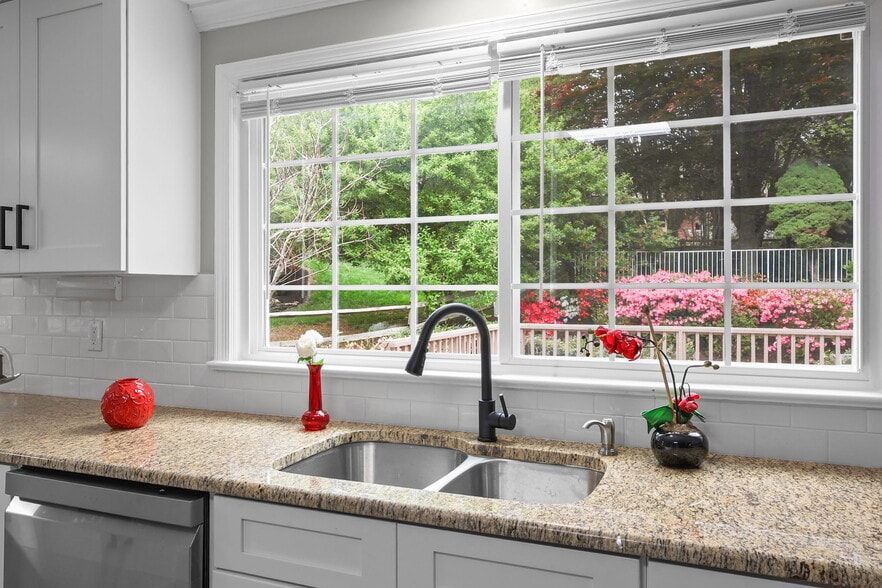 More Photos Of 9725 Lookout Pl, Gaithersburg Assisted Living For Sale