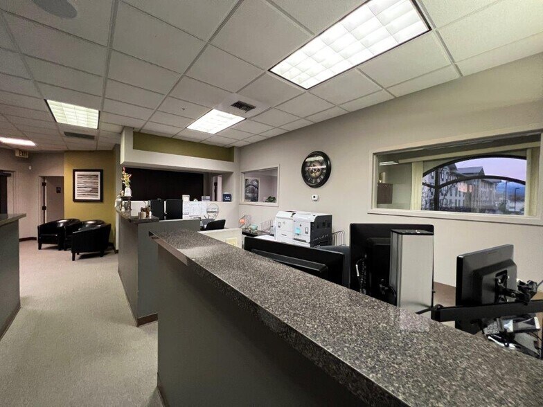 More Photos Of 930 Executive Way, Redding Office For Sale