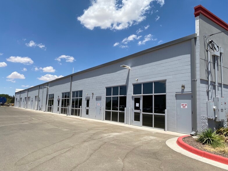 More Photos Of 5951 Luckett Ct, El Paso Unknown For Lease