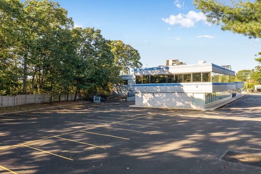 More Photos Of 1160 E Jericho Tpke, Huntington Medical For Sale