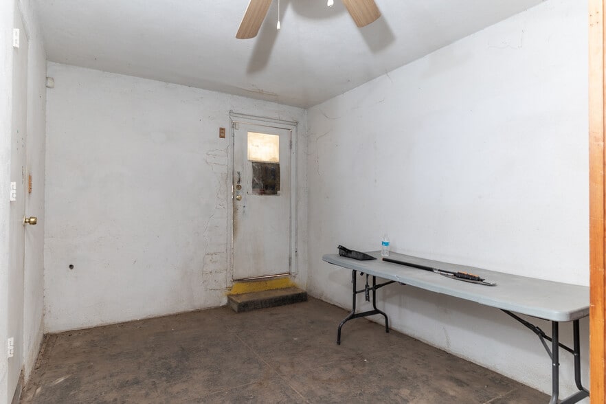 More Photos Of 108 W Main St, Casa Grande Freestanding For Sale