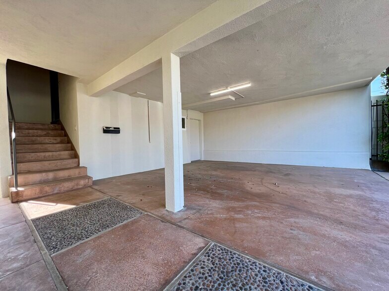 More Photos Of 3511 Market St, Glendale Office Residential For Lease