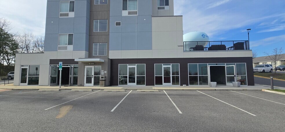 More Photos Of 14090 Shoppers Best Way, Woodbridge Hotel For Lease
