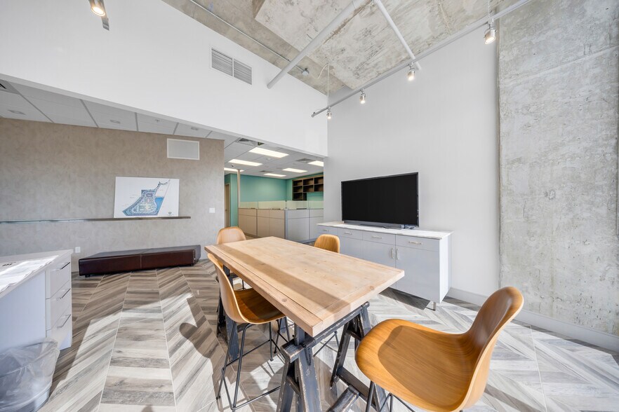 More Photos Of 2980 NE 207th St, Aventura Office Residential For Lease