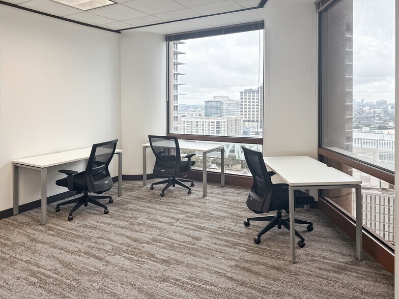 More Photos Of 1415 Louisiana St, Houston Office For Sale