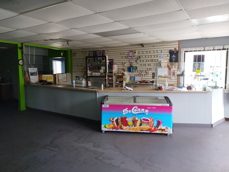 More Photos Of 1700 US Highway 17 N, Seville Convenience Store For Sale