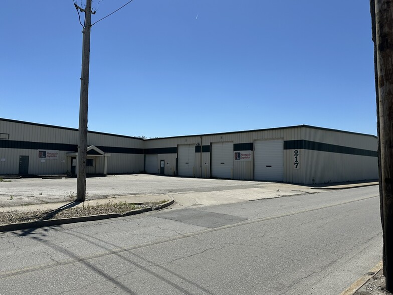 Primary Photo Of 217 S Belmont Ave, Indianapolis Warehouse For Lease