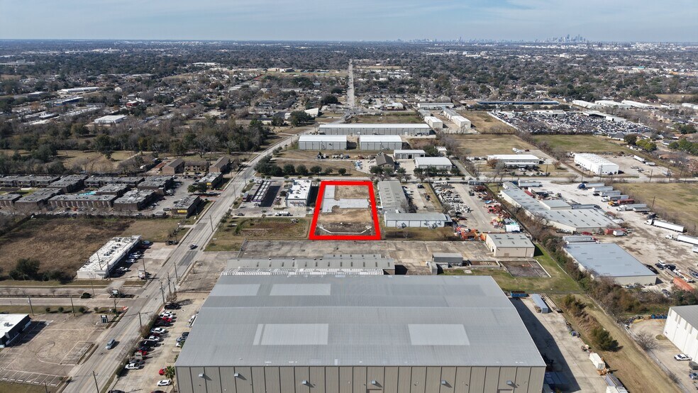 More Photos Of 2077 Magnolia Dr, Pasadena Industrial For Sale