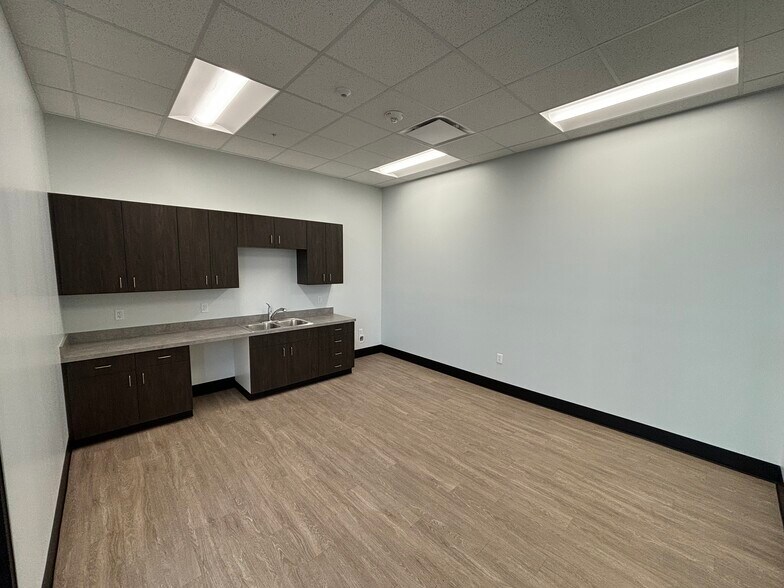 More Photos Of 6865-6941 W 2100 S, West Valley City Unknown For Lease