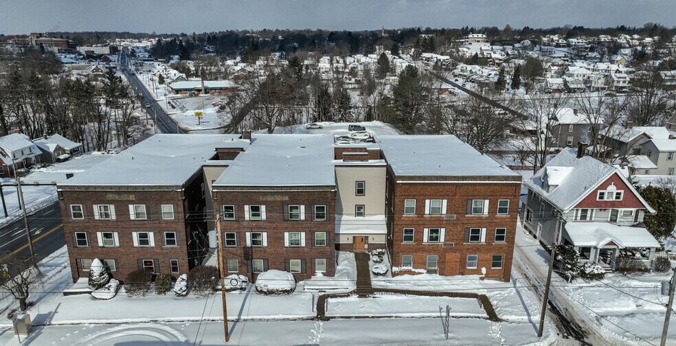 Primary Photo Of 5 E Wallace Ave, New Castle Apartments For Sale